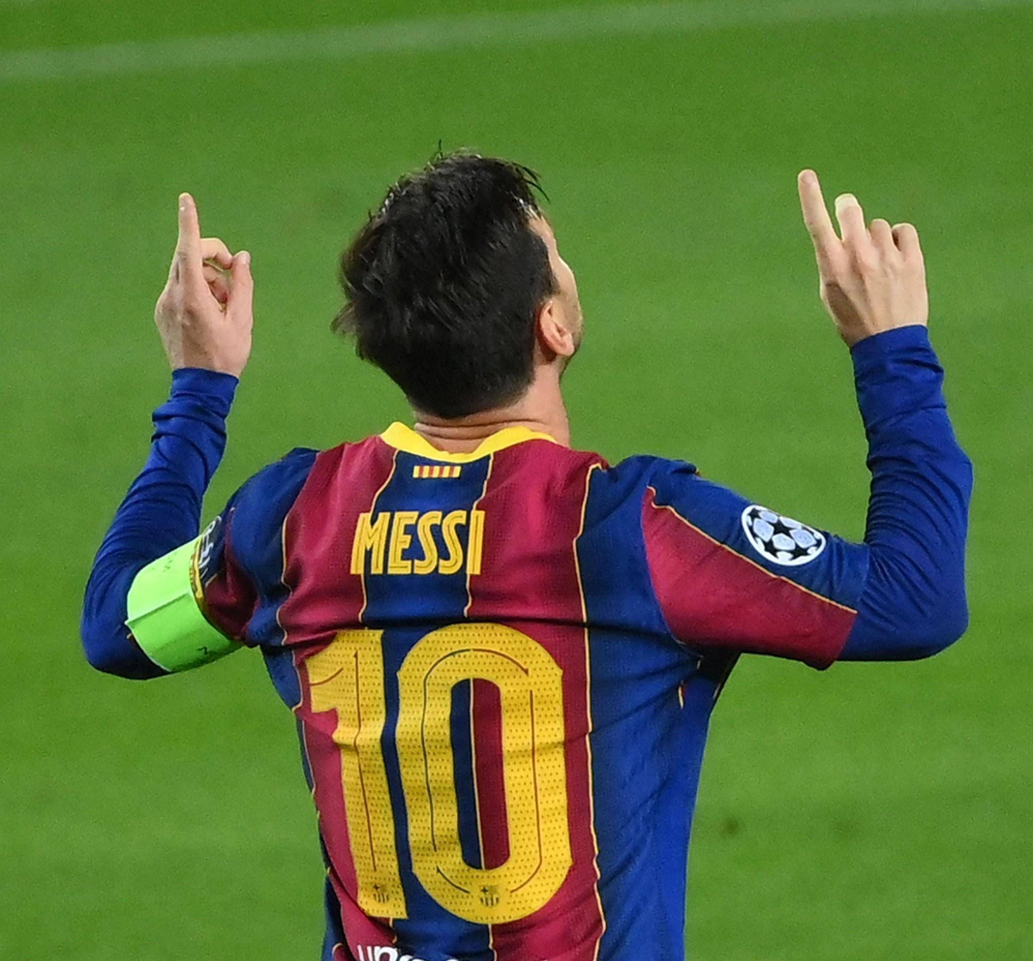 湖人半场高效，两项命中率均超5成，两队狂轰16记三分