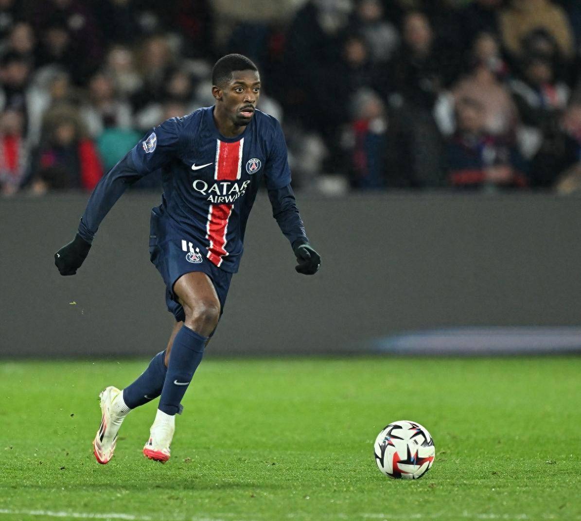 篮球CBA球队启用新训练馆，设备全面升级